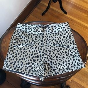 Simone Leopard Shorts Small
